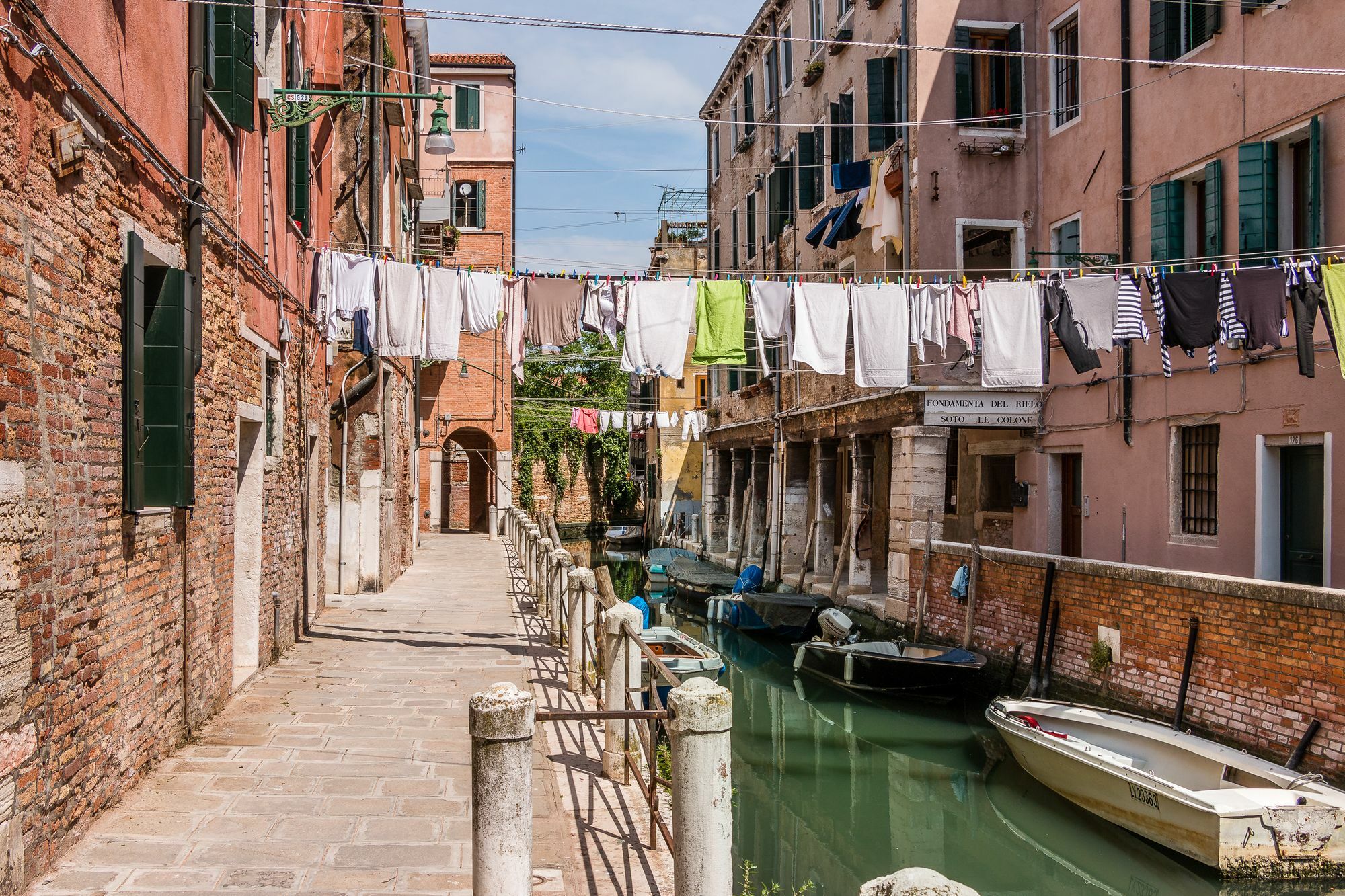 The Star Close To Biennale & Arsenale * Venecia